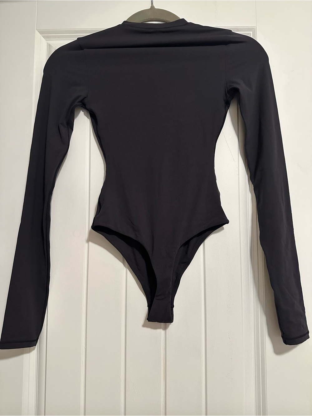 SKIMS Fits Everybody Long Sleeve Crew Neck Bodysuit NWT - Picture 6 of 6